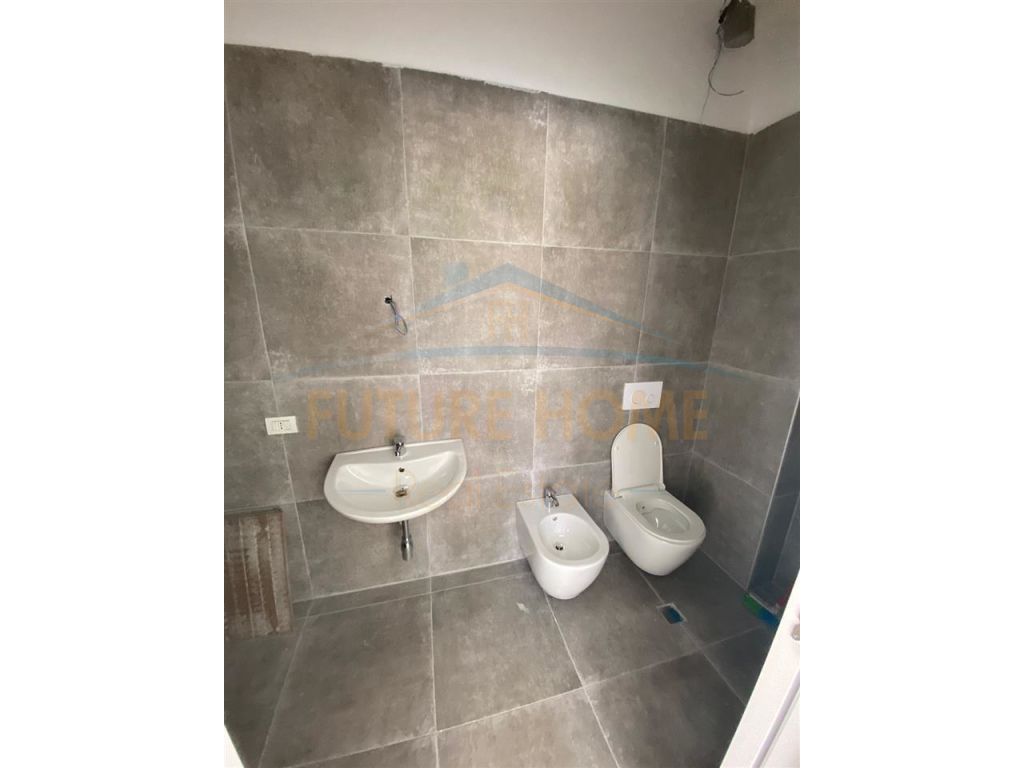 Qera, Ambjent Biznesi, Rezidenca Future Home.
