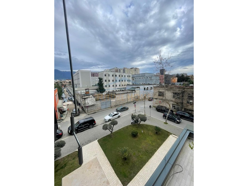 Qera , Ambjent Biznesi , Rruga Panorama , Tirane