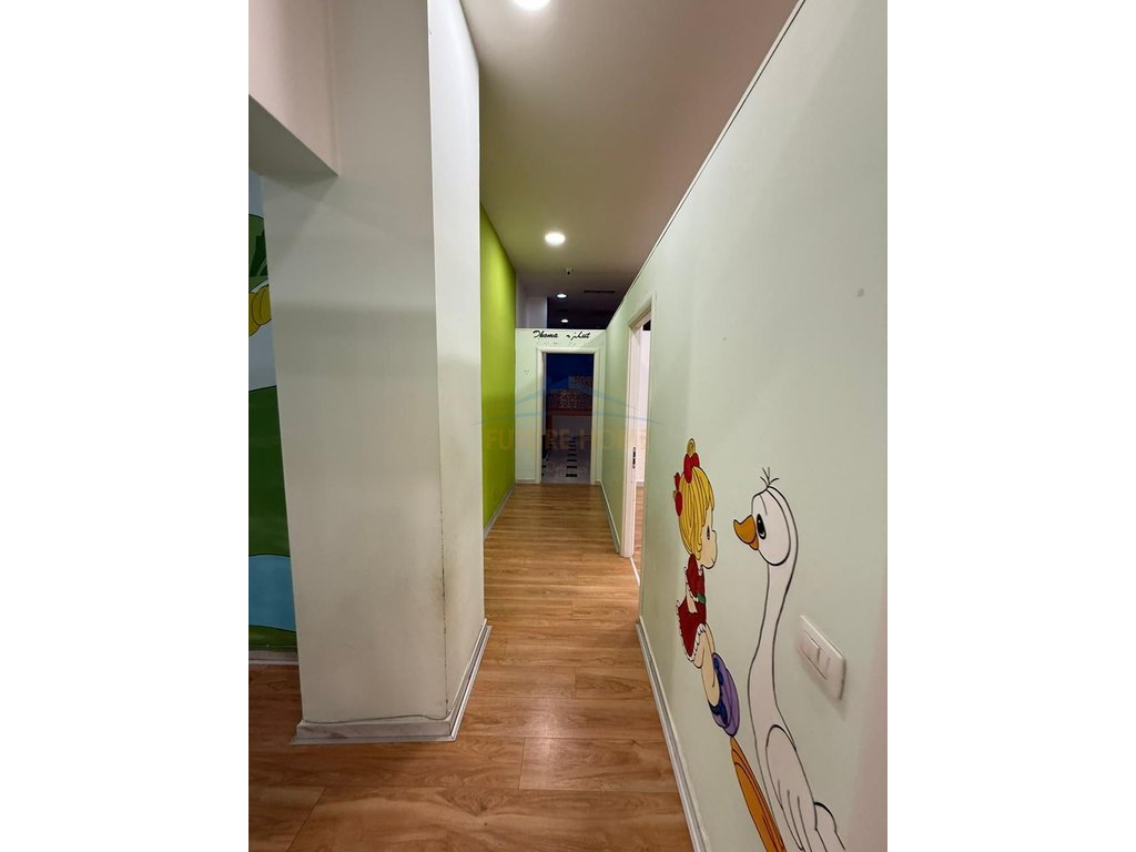 Qera , Ambjent Biznesi , Xhanfize Keko , Tirane