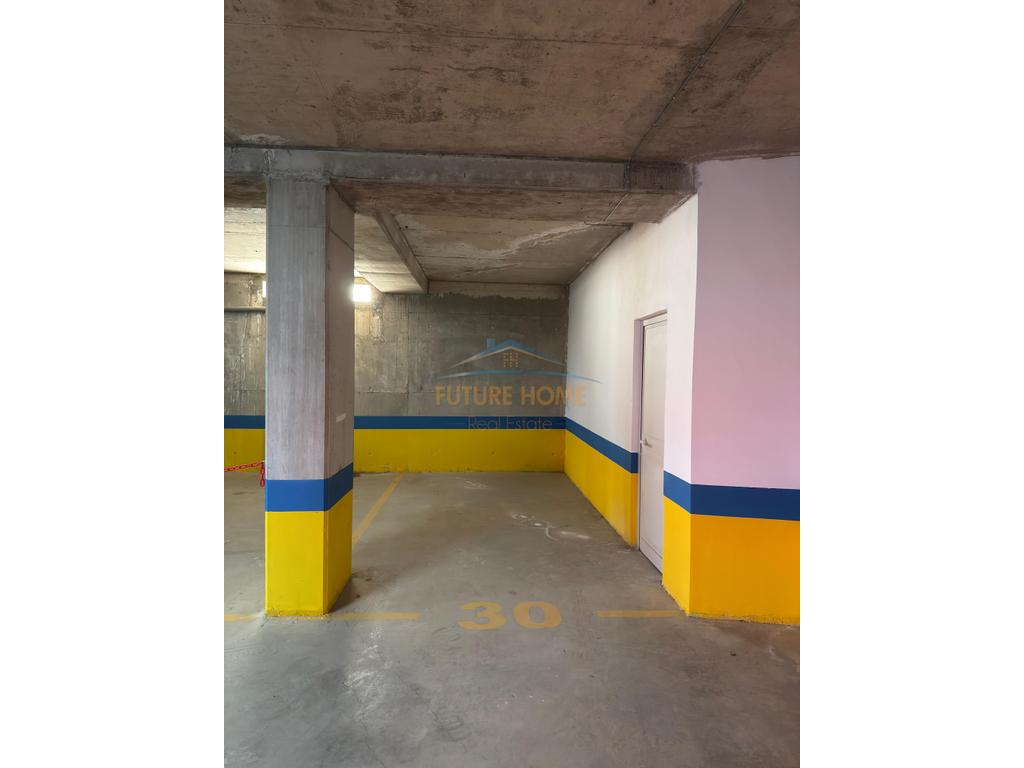 Qera,Ambjent komercial,Bulevardi i Ri