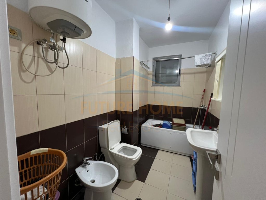 Qera,Apartament 1+1, Fresk