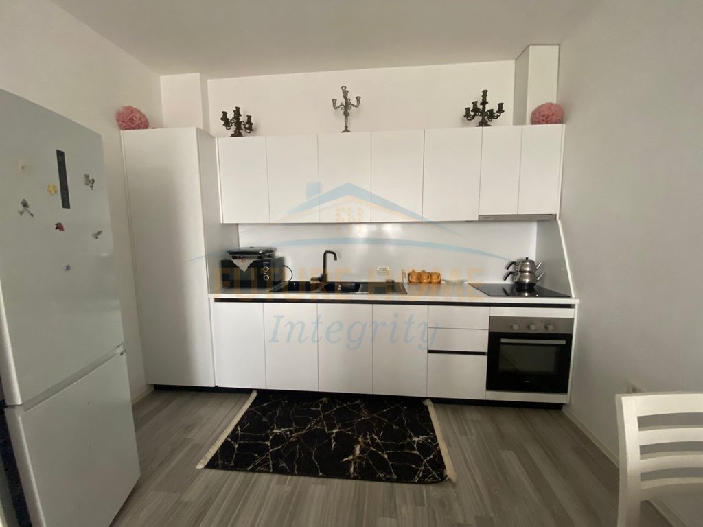 Rent, Apartment 2+1, Fresku, Tirana.