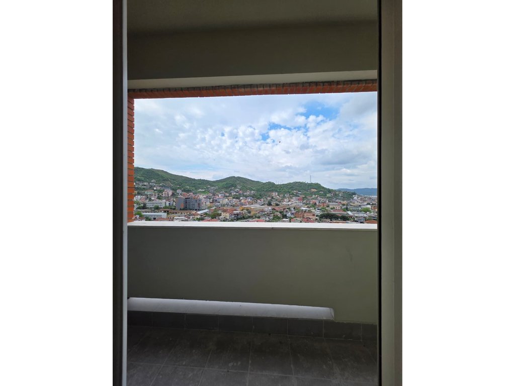 Qera , Apartament 1+1, Kompleksi Golden Park, Tirane