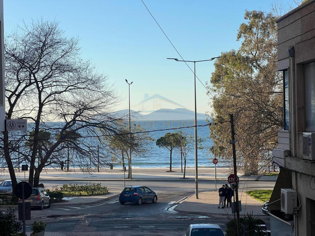 Rent, 1+1 Apartment, Lungomare, Vlorë