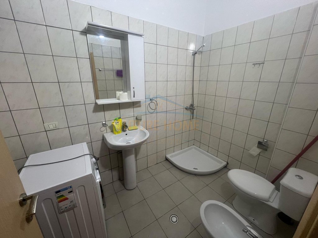 Rent, 1+1 Apartment, Lungomare, Vlorë