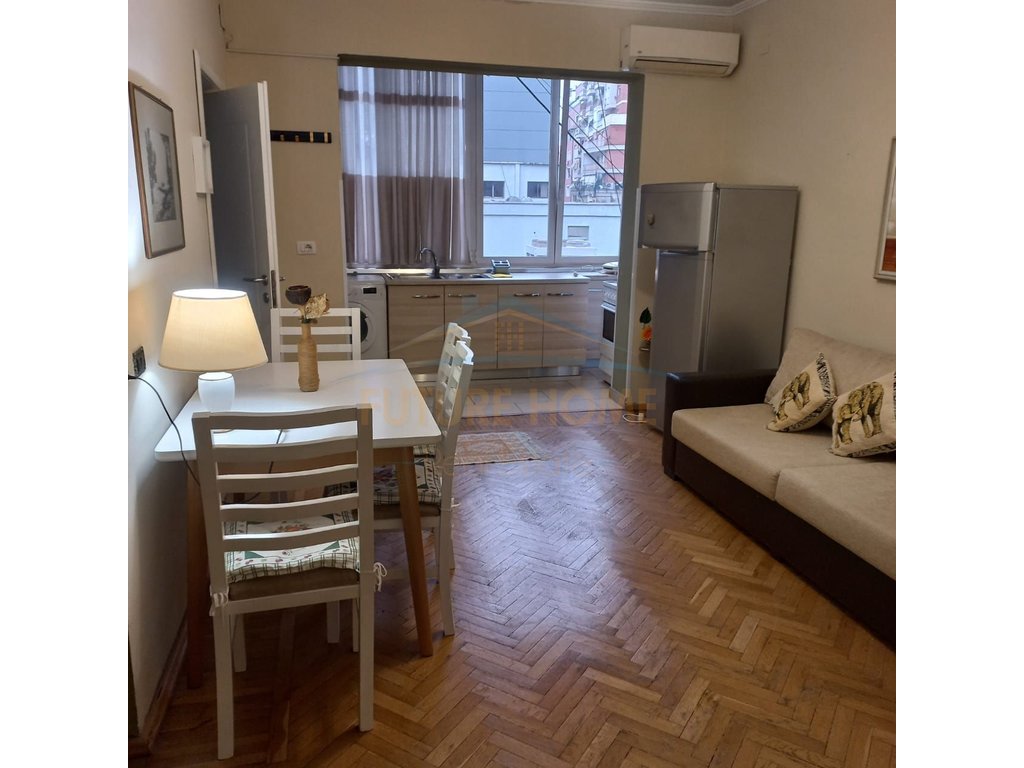Qera, Apartament 1+1, Myslym Shyri, Tiranë.
