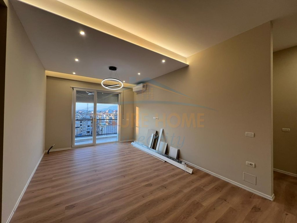 Rent, 1+1 Apartment for living and office, Brryli, Tirana.