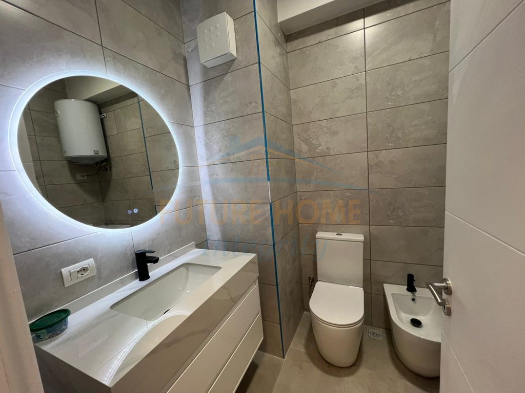 Rent, 1+1 Apartment for living and office, Brryli, Tirana.