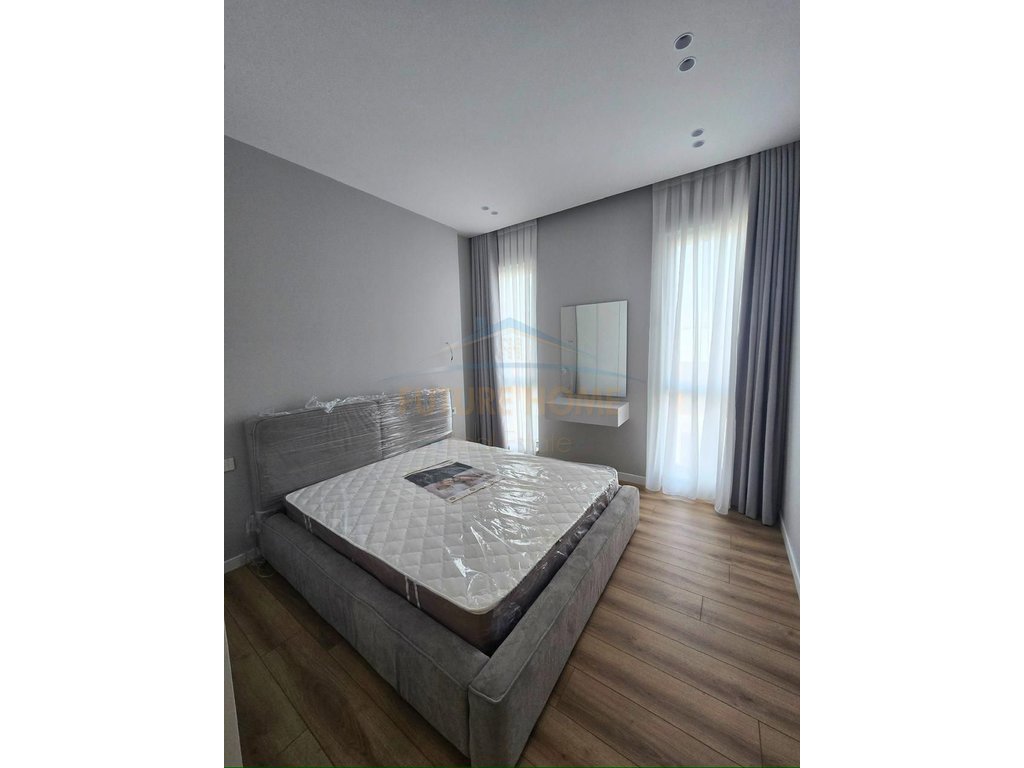 Qera, Apartament 1+1+ Post Parkimi, Green Valley, Tiranë.