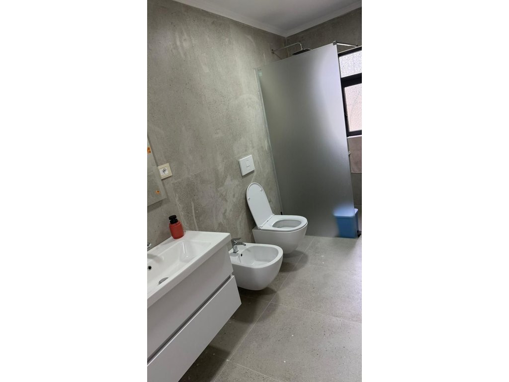 Qera, Apartament 1+1+ Post Parkimi, Rruga Siri Kodra, Tirane