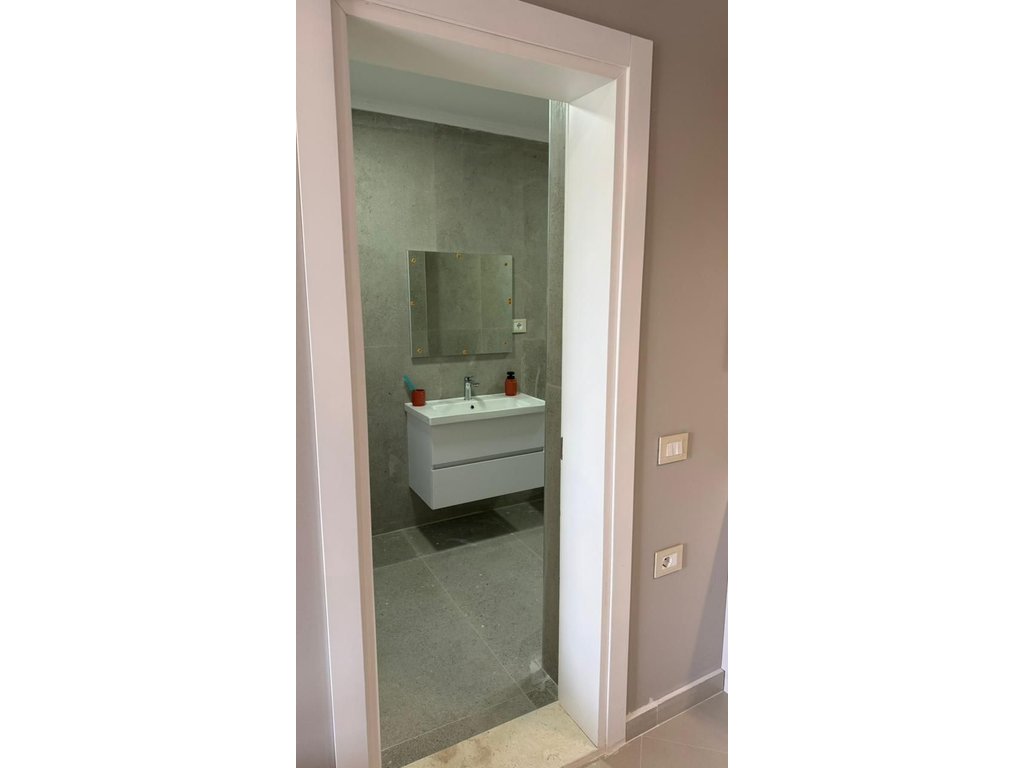 Qera, Apartament 1+1+ Post Parkimi, Rruga Siri Kodra, Tirane