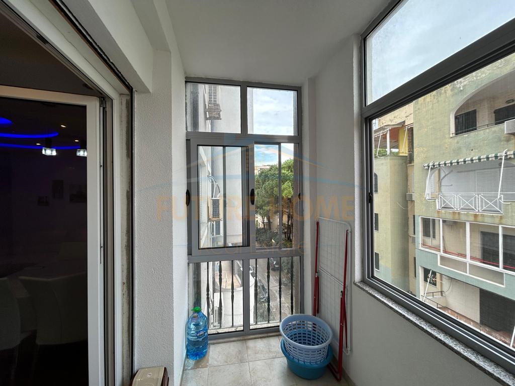 Rent, Apartment 1+1, Shkembi Kavajes, Golem