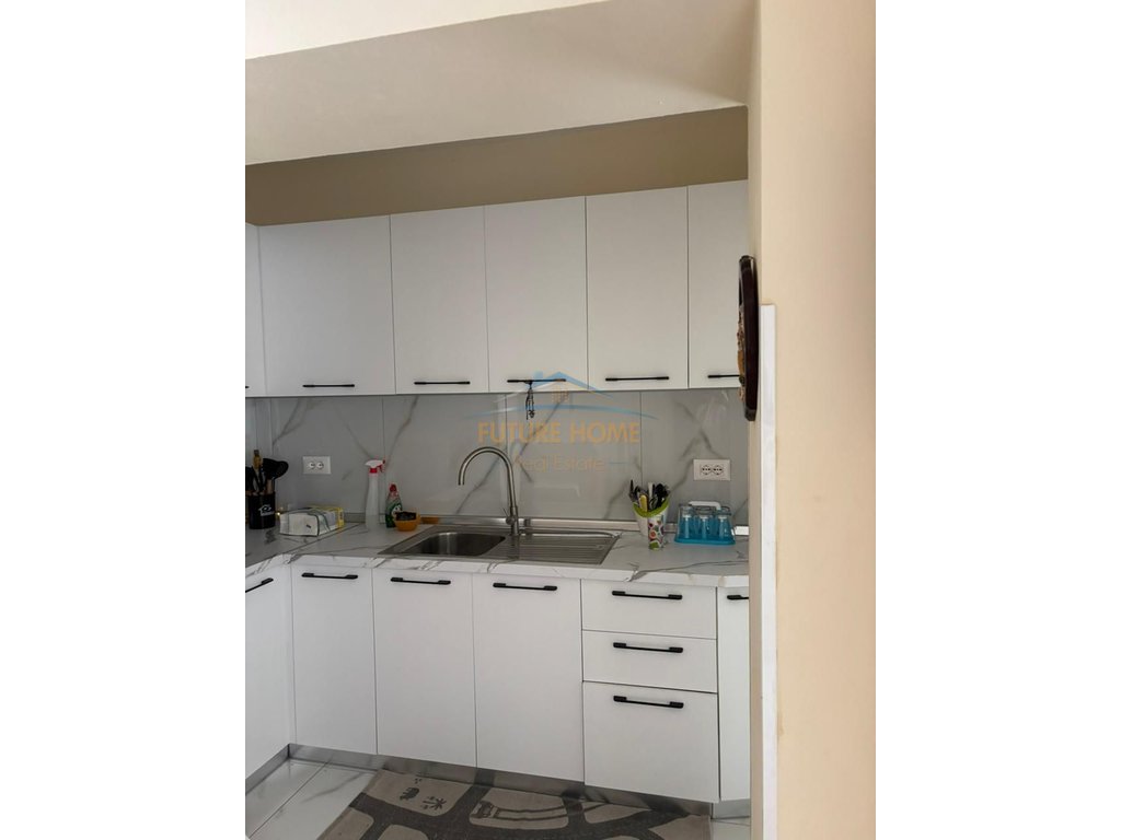 Qera, Apartament 1+1, Shkolla e Bashkuar,Tiranë