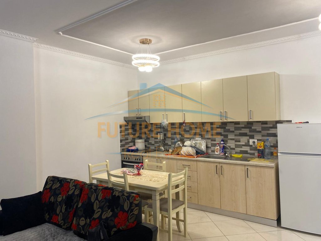 Qera, Apartament 1+1, Spitali "Amerikan 3", Tiranë.