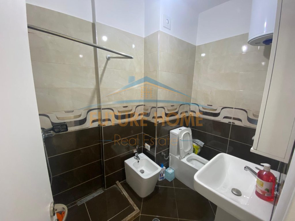 Qera, Apartament 1+1, Spitali "Amerikan 3", Tiranë.