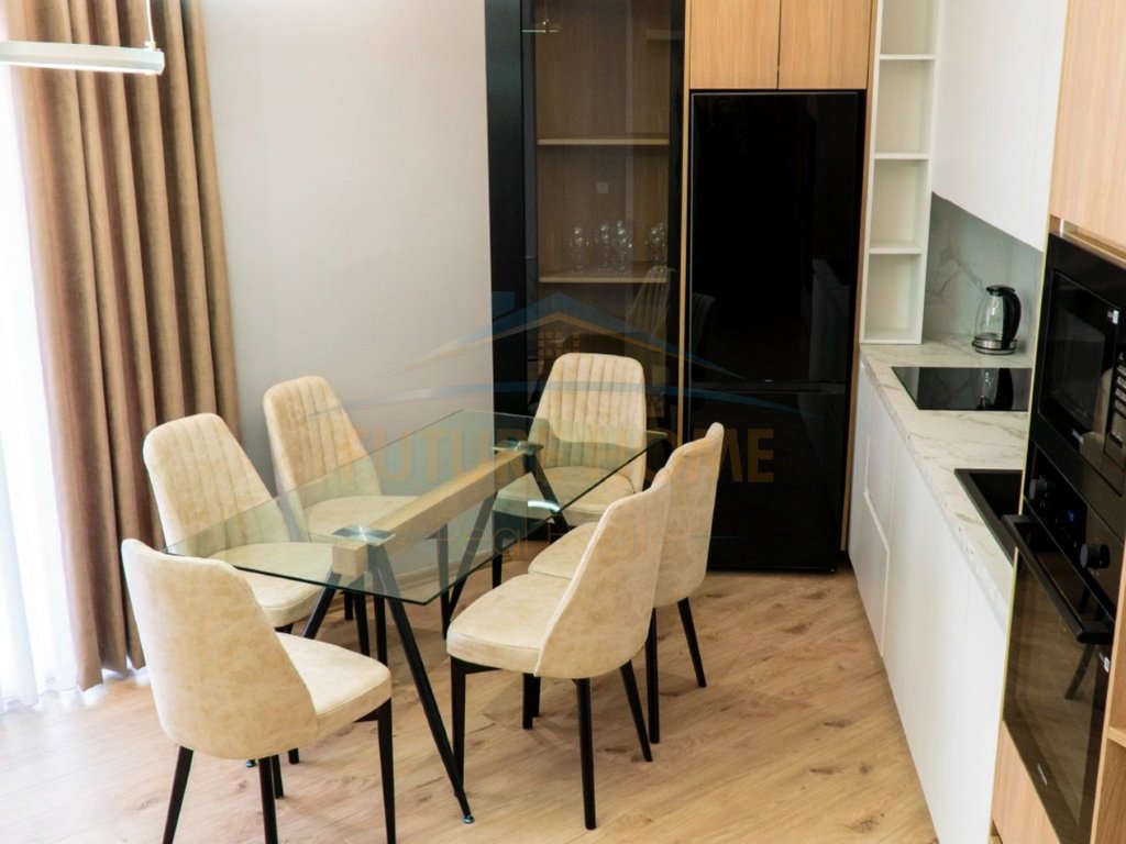 Rent, Apartment 2+1+2+2 Parking Spaces, Center