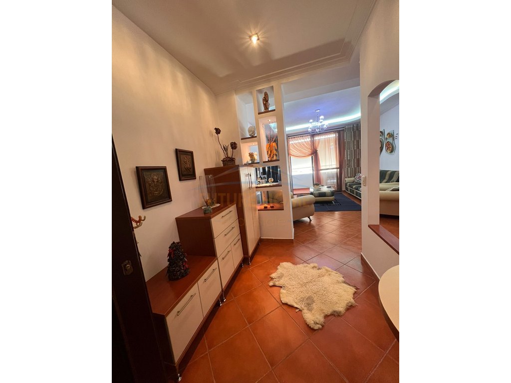For Rent, Apartment 2+1+2, 21 December