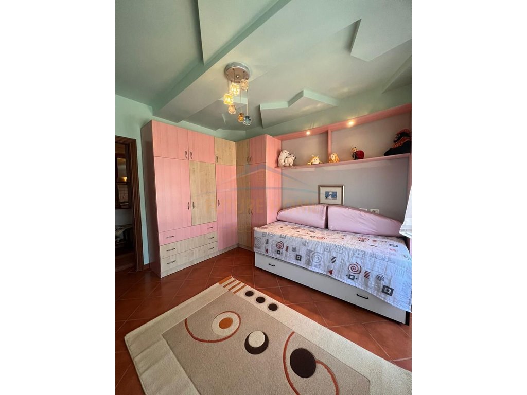 For Rent, Apartment 2+1+2, 21 December
