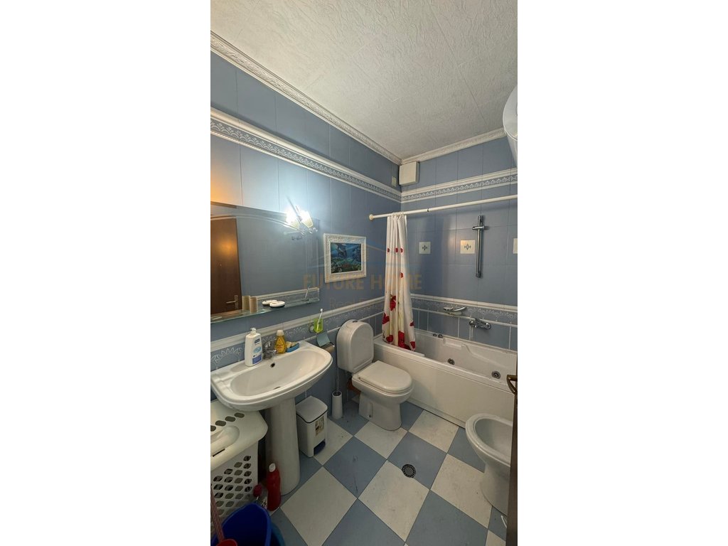 Rent, Apartment 2+1+2, Blloku, Tirana