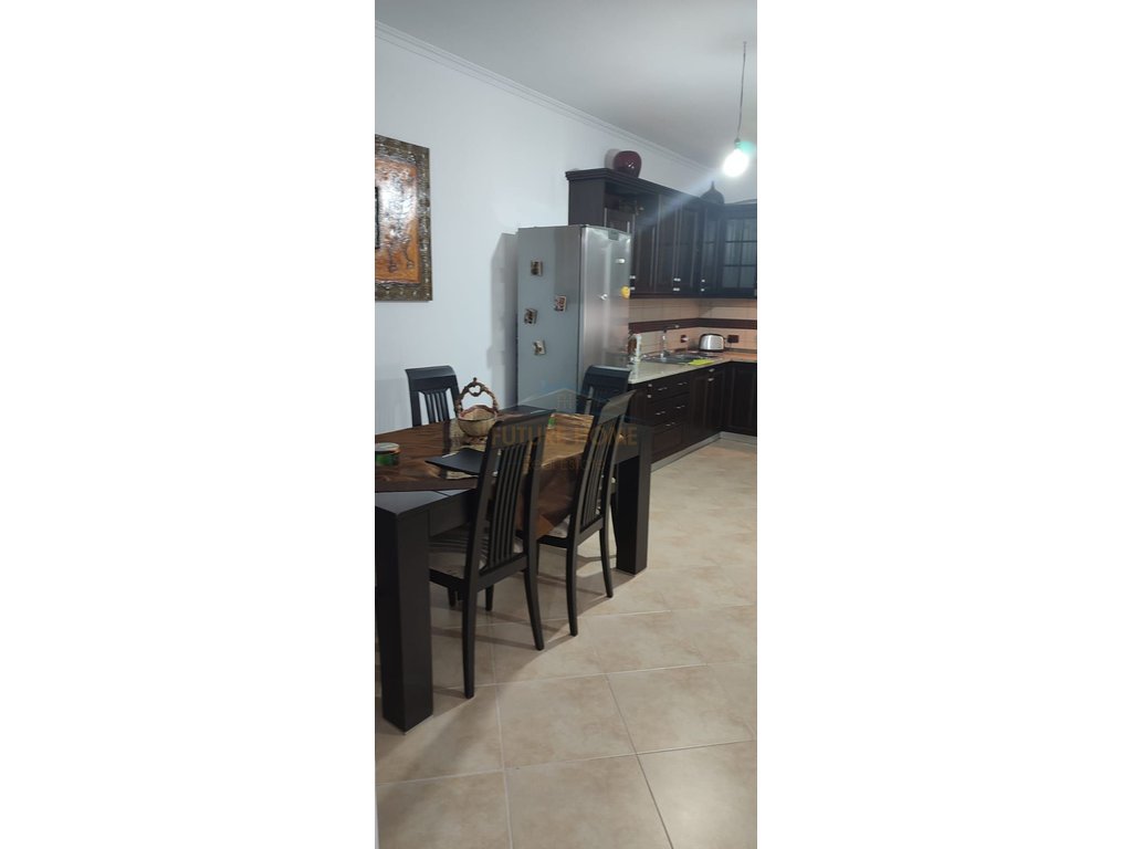 Rent, Apartment 2+1+2+Storage, Kavaja Street, Tirana