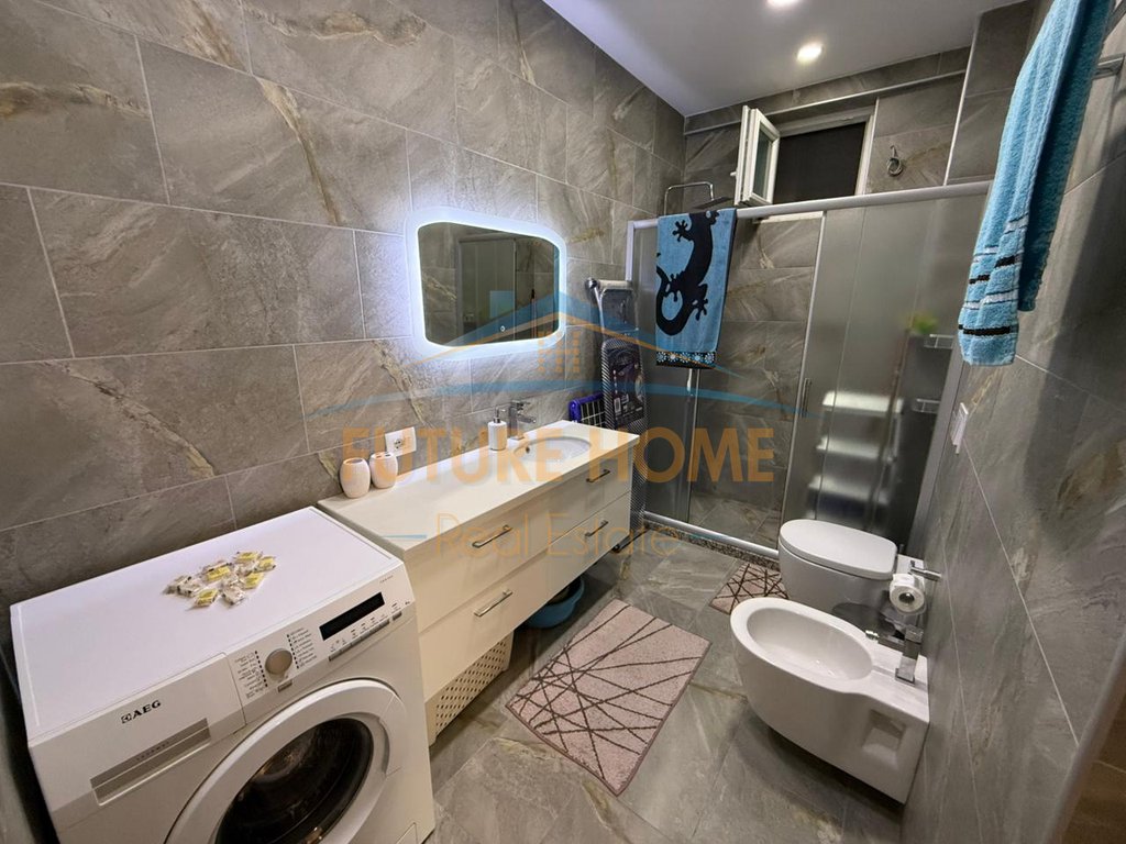 For rent, 2+1+2 Apartment + Parking Space, Botanical Garden, Tirana.