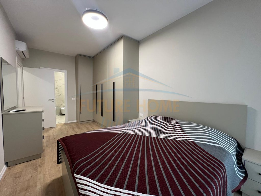 Rent, Apartment 2+1+2, New Bazaar, Tirana.
