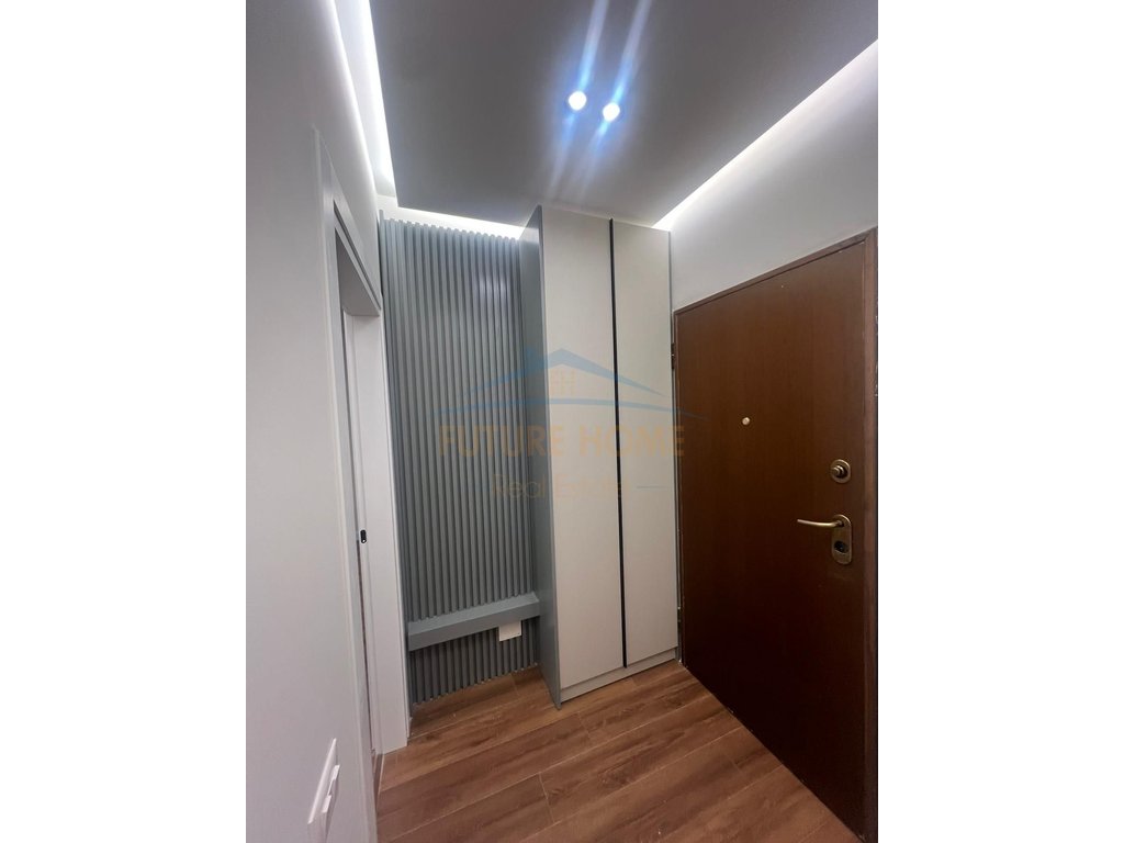 Qera , Apartament 2+1+2 , Pazari i Ri , Tirane