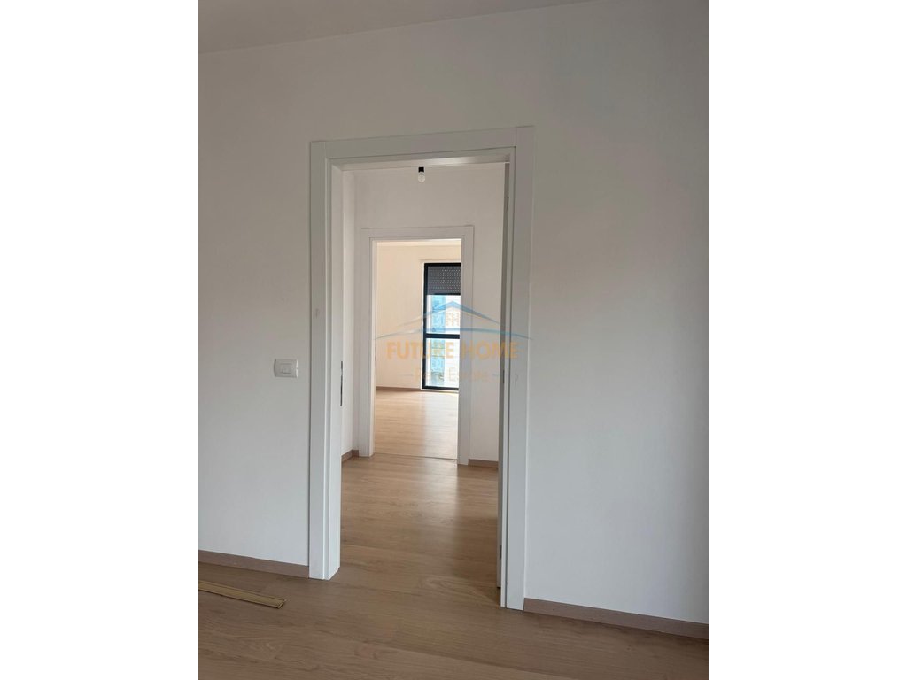 Qera, Apartament 2+1+2+Post Parkimi , Akses Tirana