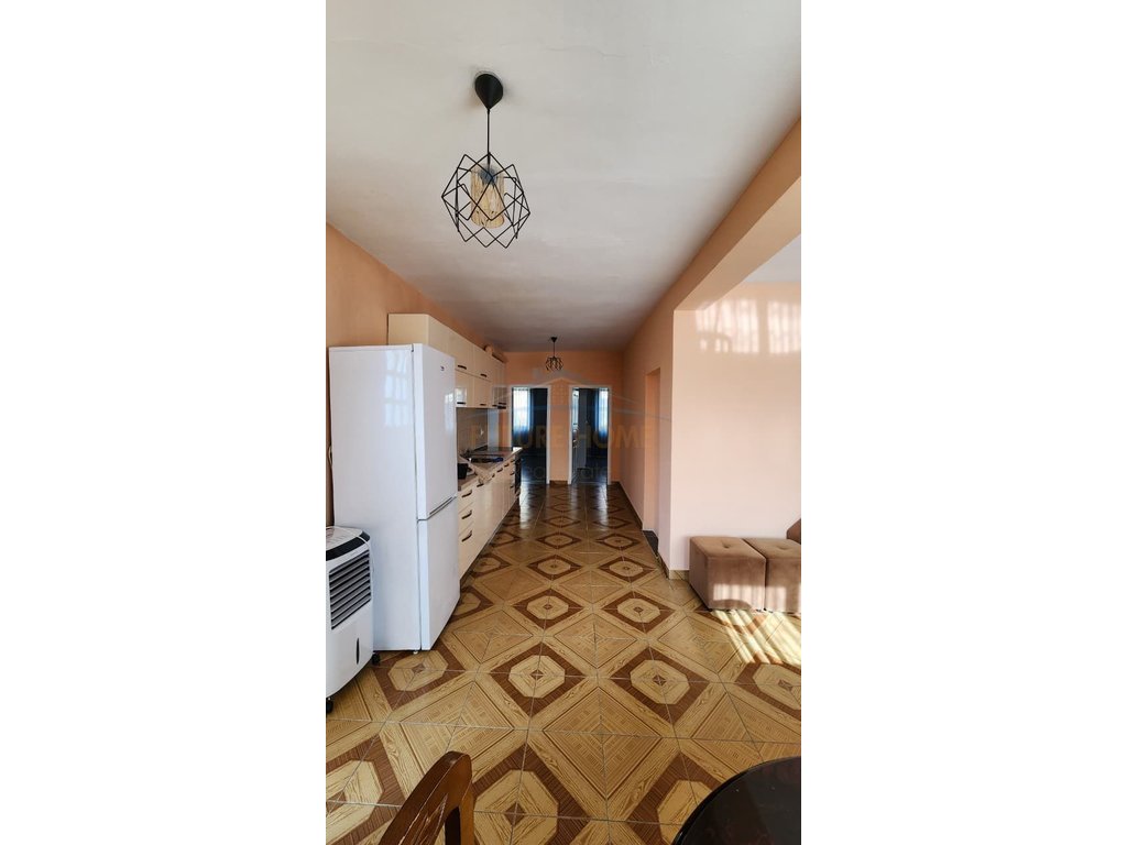 Qera,Apartament 2+1+2, Post parkimi, Babrru, Tirane