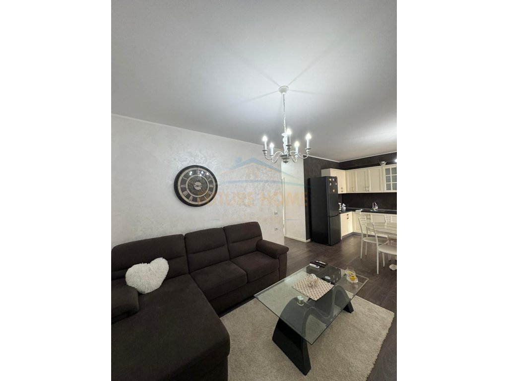 Rent, Apartment 2+1+2, Linzë, Fresk