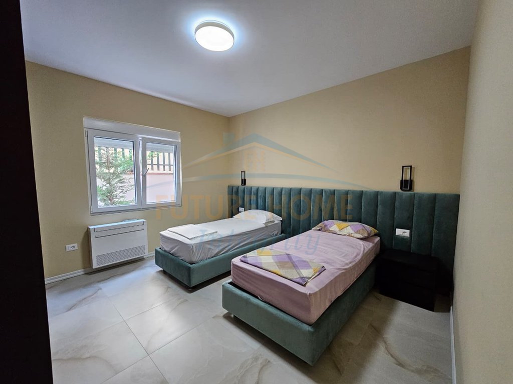 Rent, Apartment 2+1+2+Parking, Brigades Building, Tirana.
