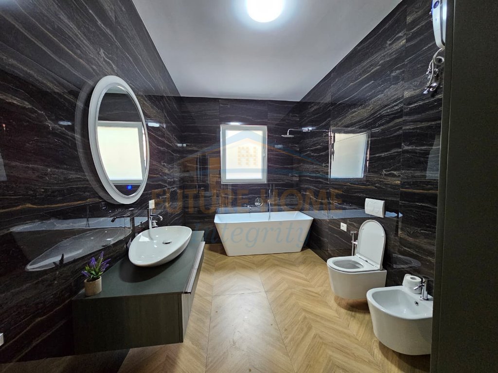 Rent, Apartment 2+1+2+Parking, Brigades Building, Tirana.