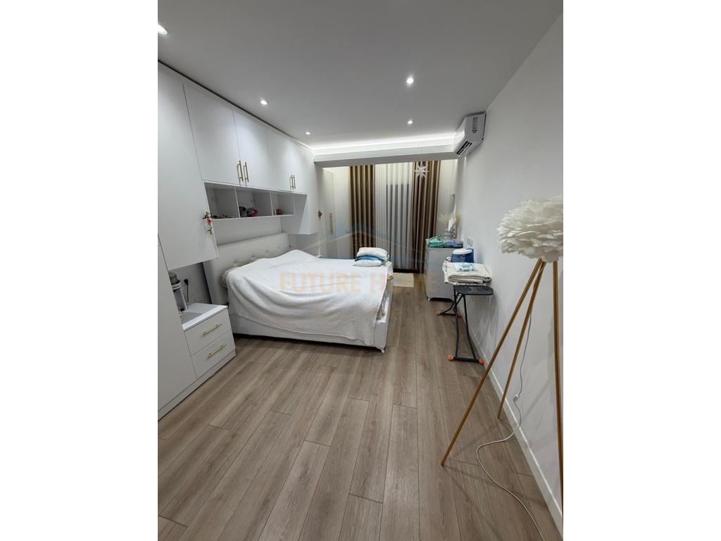 For rent, Apartment 2+1+2+ Parking Space, Residence "Kodra e Diellit", Tirana