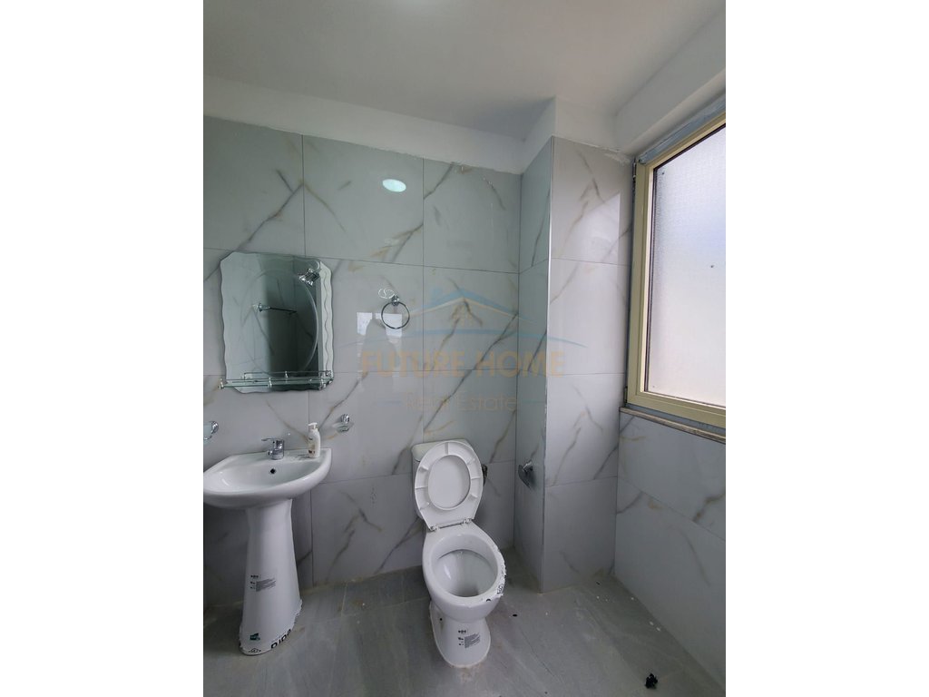 Qera, Apartament 2+1+2+Post Parkimi , Shkozë, Tiranë