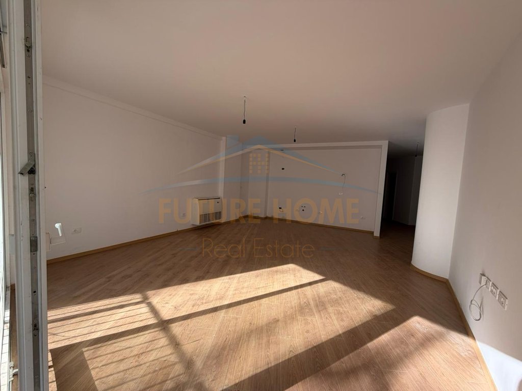 Apartment for Rent 2+1+2, Faik Konica Street