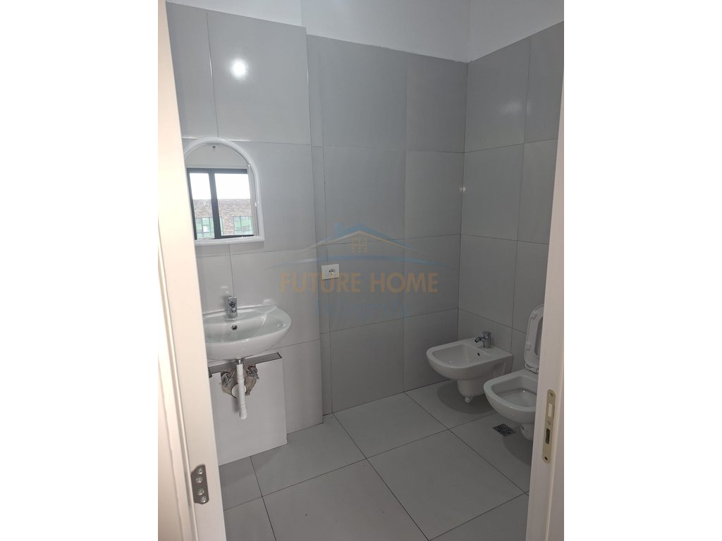 Rent, Apartment 2+1+2, 5 Maji Street, Tirana.