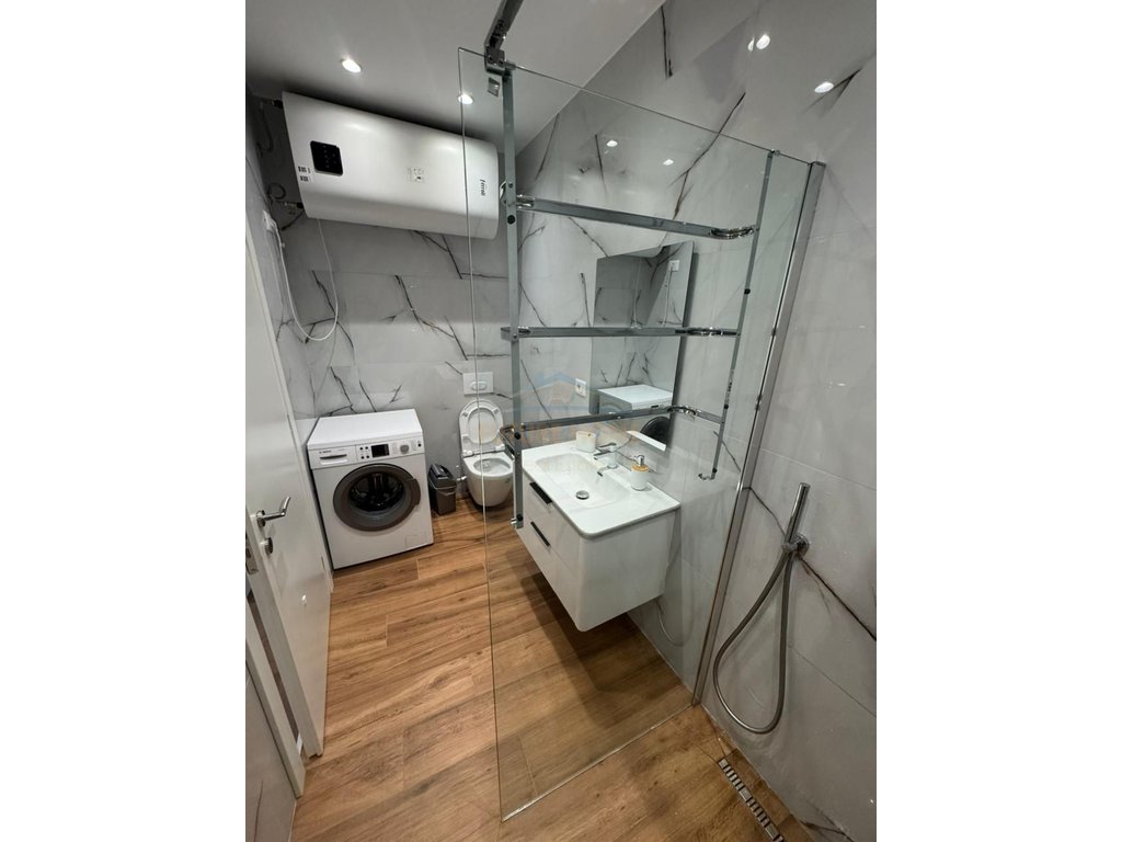 Rent, Apartment 2+1+2, Mine Peza Street, Tirana.