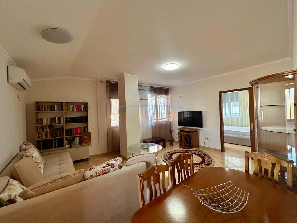 Qera,Apartament 2+1+2, Selvia