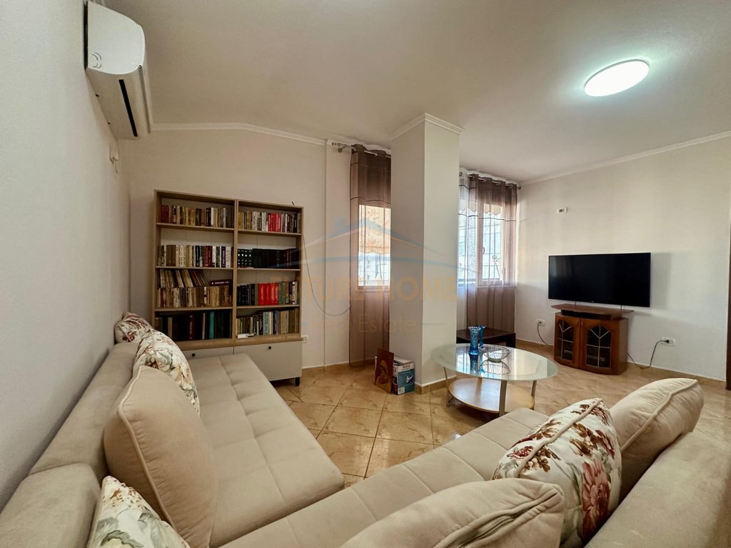 Qera,Apartament 2+1+2, Selvia