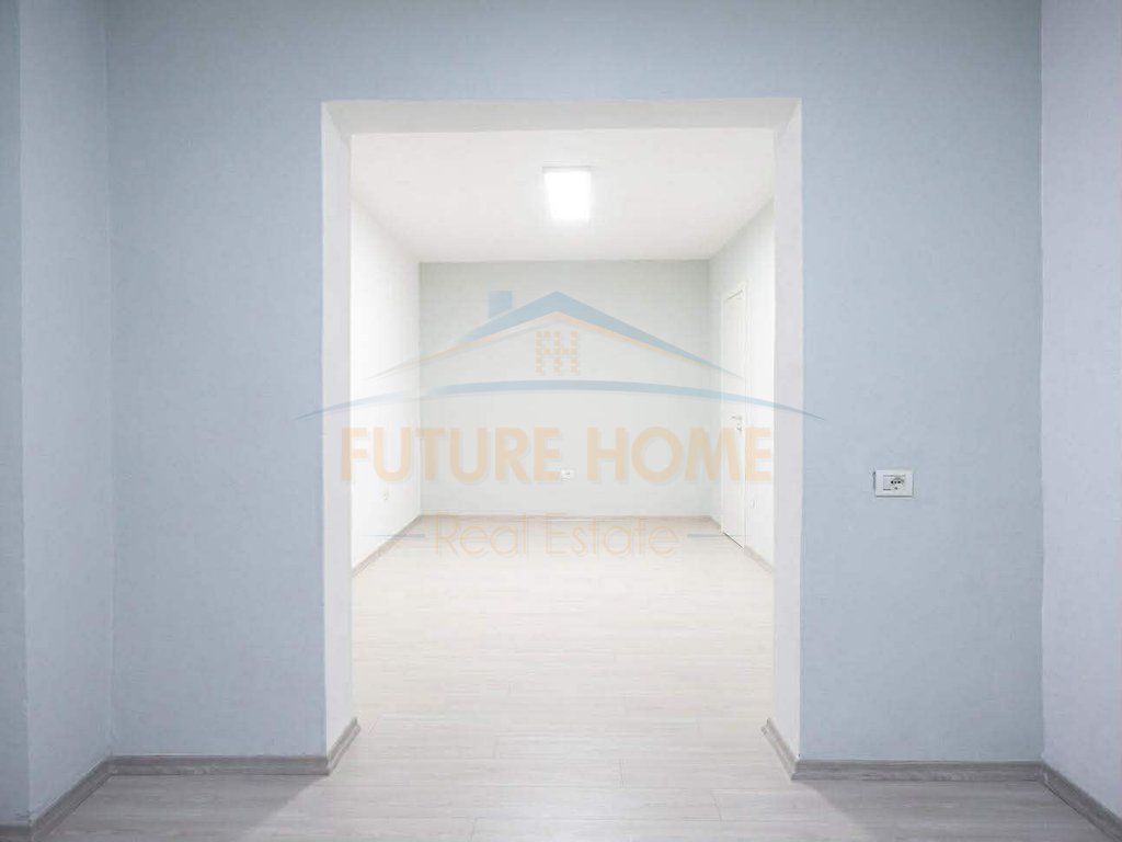 Rent, Apartment 2+1+2, Wilson Square, Tirana