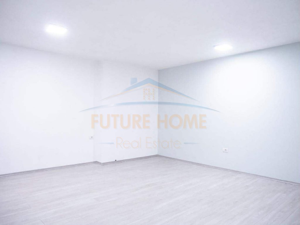 Rent, Apartment 2+1+2, Wilson Square, Tirana