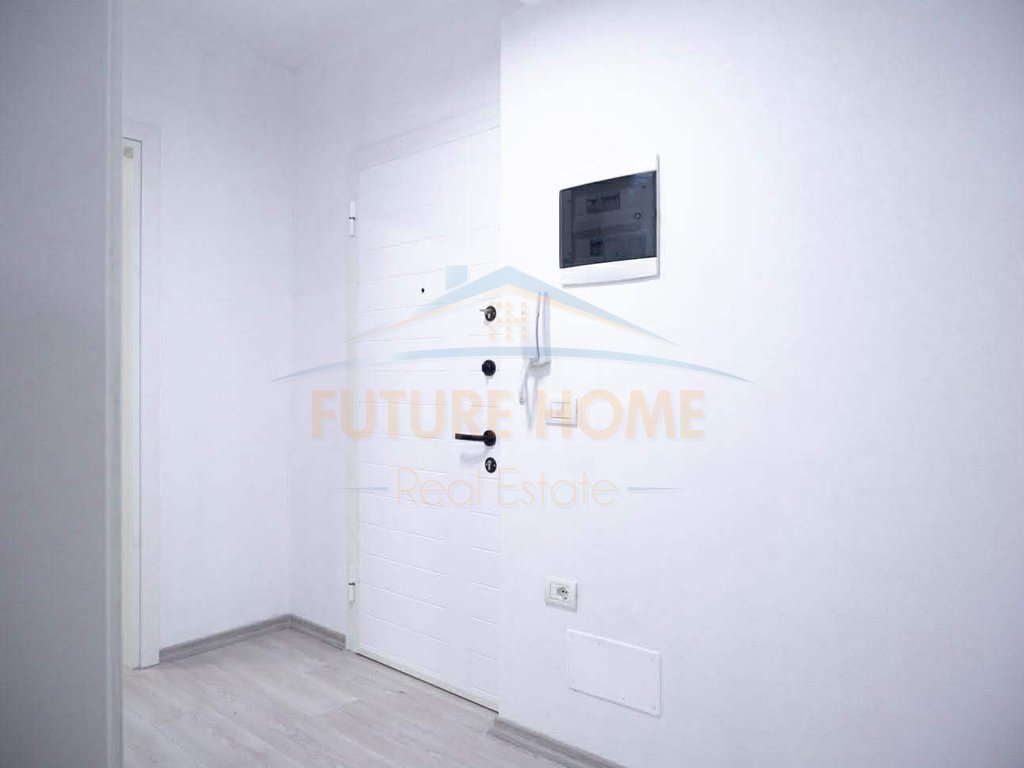 Rent, Apartment 2+1+2, Wilson Square, Tirana