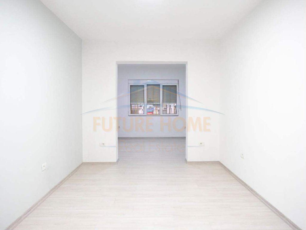 Rent, Apartment 2+1+2, Wilson Square, Tirana