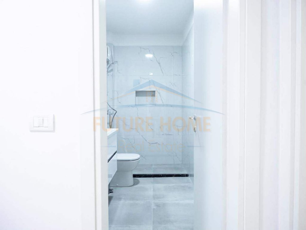 Rent, Apartment 2+1+2, Wilson Square, Tirana
