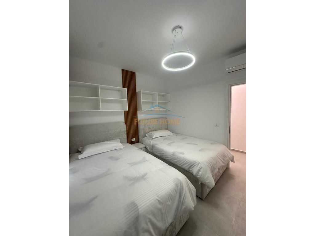Rent, Apartment 2+1+2, Red School, Tirana.
