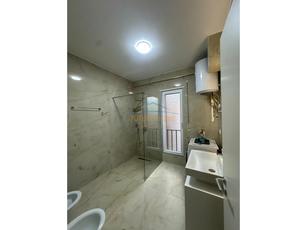Rent, Apartment 2+1+2, Red School, Tirana.