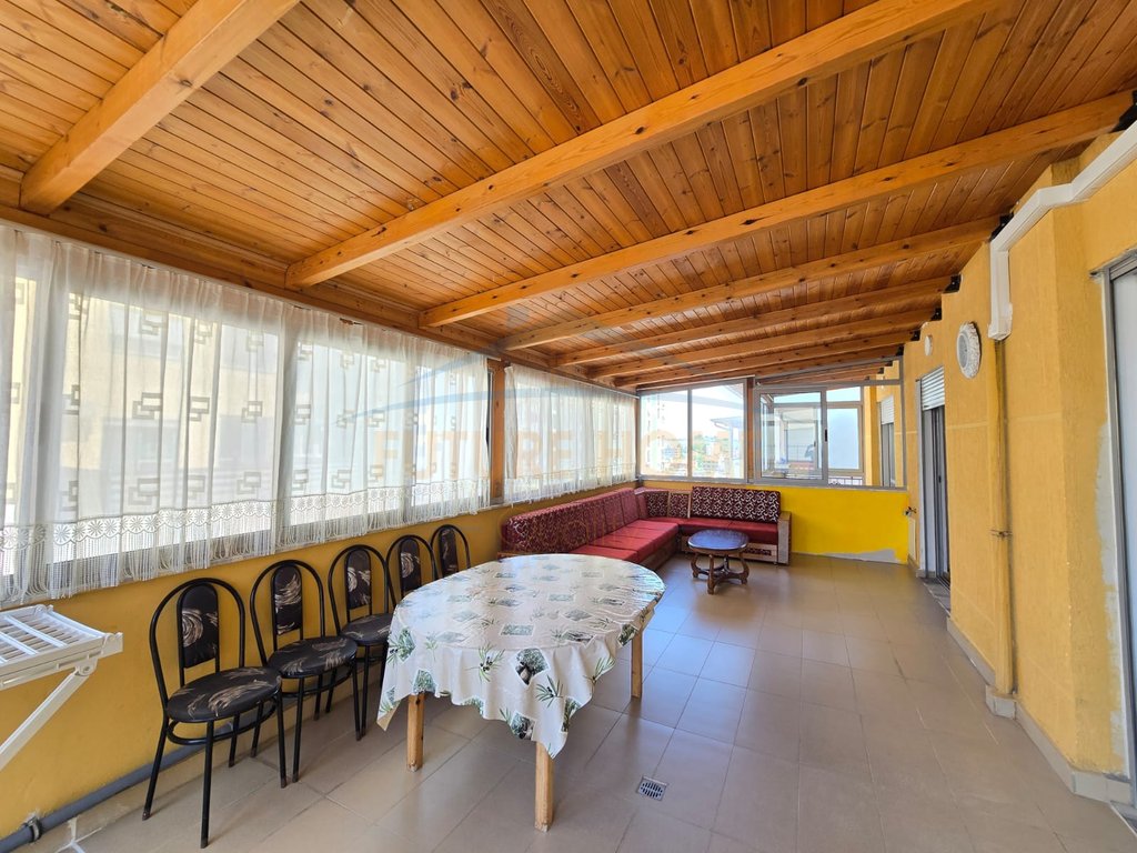 Rent, Apartment 2+1+2, Industrial Market, Beach.