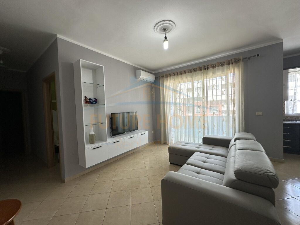 Rent, Apartment 2+1+2, New Ring.