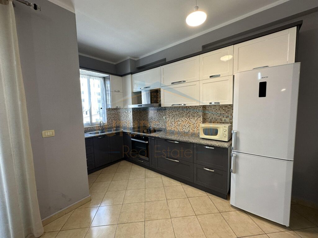 Rent, Apartment 2+1+2, New Ring.