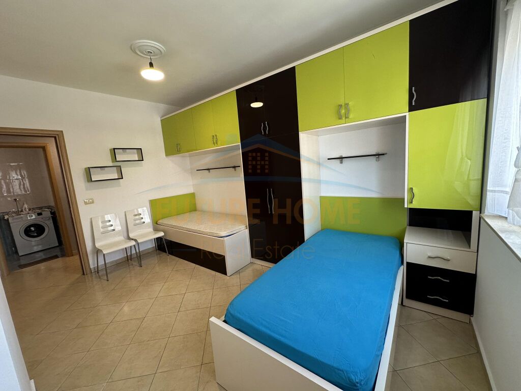 Rent, Apartment 2+1+2, New Ring.